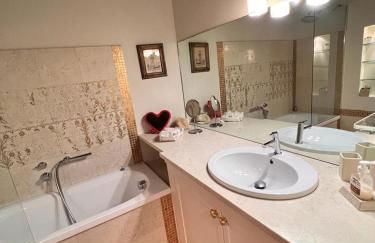 Torre della Scimmia apartment - Photo 15