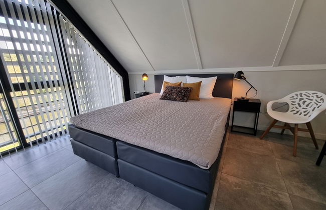 Luxurious Detached Water Villa With Jetty - Foto 34