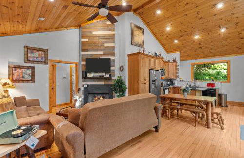 Near Highlands Luxury Mountain Escape with Hot Tub - Foto 37