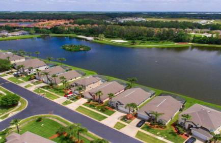 4701-Lake Berkley villa- Renovated 3 bed - Foto 35