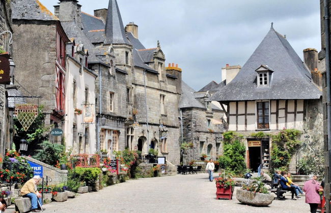 Modernly Furnished Cottage With Beautiful Terrace by a Lake - Foto 48