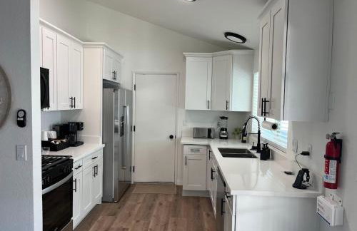 Joshua Tree Poolside Escape! - Foto 12