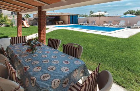 Two-Bedroom Holiday Home In Divsici - Foto 5