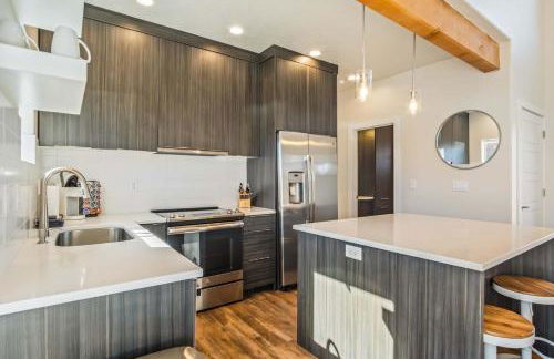 Timber & Tin H 2Bed 2Bath w Pool & Rooftop Deck - Foto 21