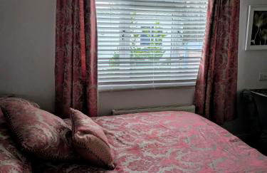 Unique 2 bed lodge - Photo 6