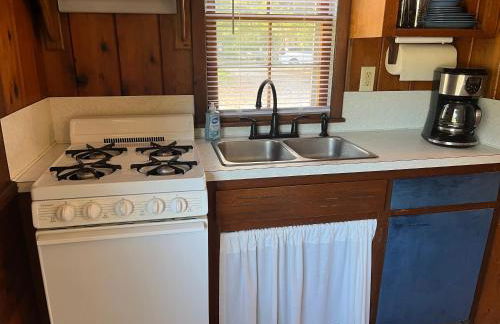 Sleeping Bear Riverside Cabins - Foto 45