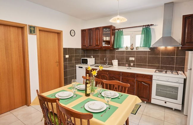 Jere -a Family Apartment - A - Photo 5