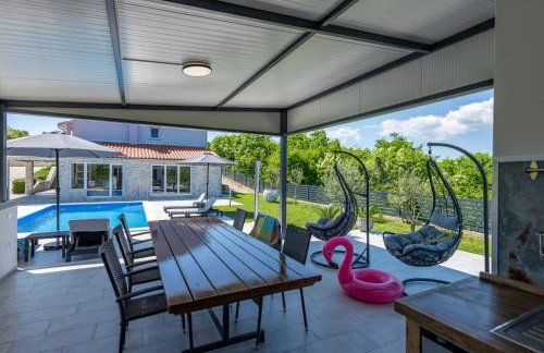 Villa Kalac, a charming holiday pool oasis near the sea - Foto 16