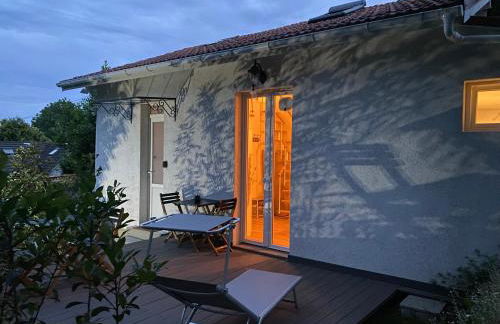 The Little Oak - tiny house with bed on mezzanine & terrace - from 1 to 4 p Disney, Paris & CDG - Foto 14
