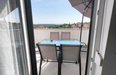 Apartments Ivana with the pool - Photo 8