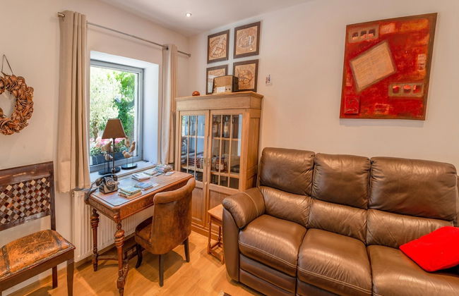 Stylish Stay Near Forest - Foto 14