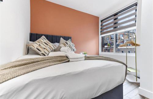 Stylish and Family Friendly 3 Bedroom Apartment - Photo 14