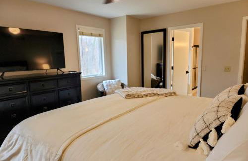 Everchanging Seasons-Hot Tub, Game Haven & Central Retreat - Foto 11