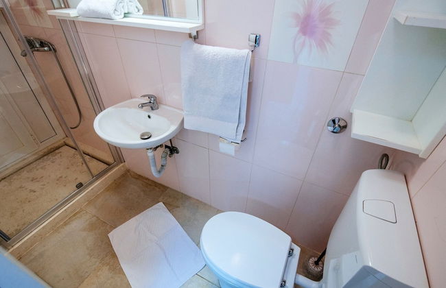 Holiday Home in Jasenice With Garden - Foto 20