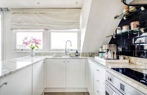 The Luxury 'Treehouse' - One bed Little Venice - Photo 22