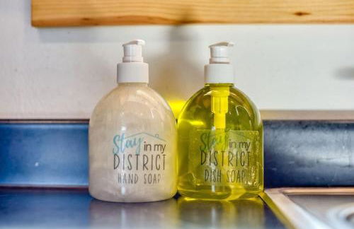 #StayinMyDistrict Lakeside Cottage - Foto 16