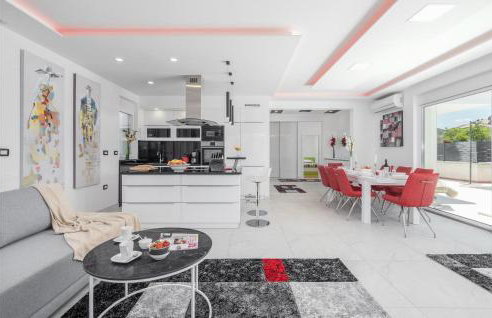 Pet Friendly Home In Porec - Photo 4