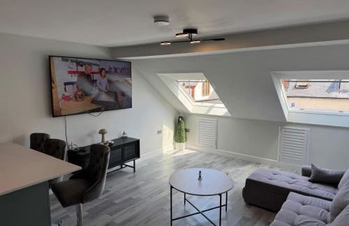 Hidden Gem - Photo 7