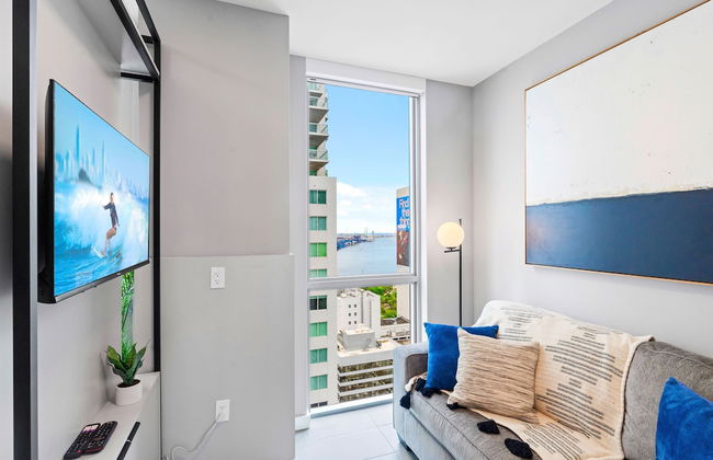 Modern High-Rise Condo with Pool/Gym, in Central DT MIAMI! - Photo 77