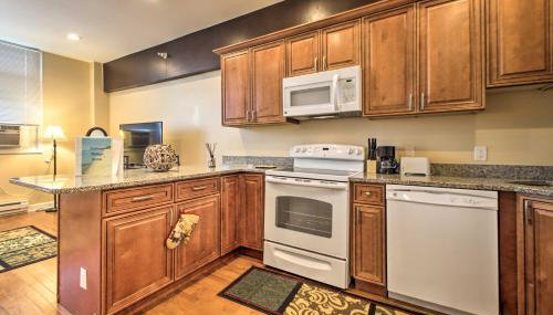 Cozy Couples Getaway Less Than 2 Mi to Lake Michigan! - Foto 3