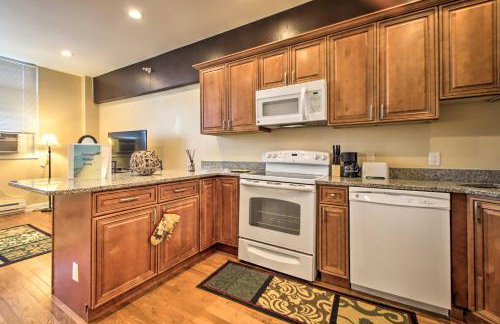 Cozy Couples Getaway Less Than 2 Mi to Lake Michigan! - Foto 3