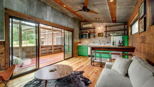 Artisan Cabin with Beautiful Decor and a Classic Fire Pit near Austin, Texas - Photo 3