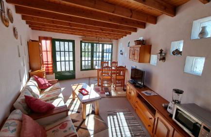 Captivating 2-Bedroom House 'Pajar' Finca Vistamar - Foto 18