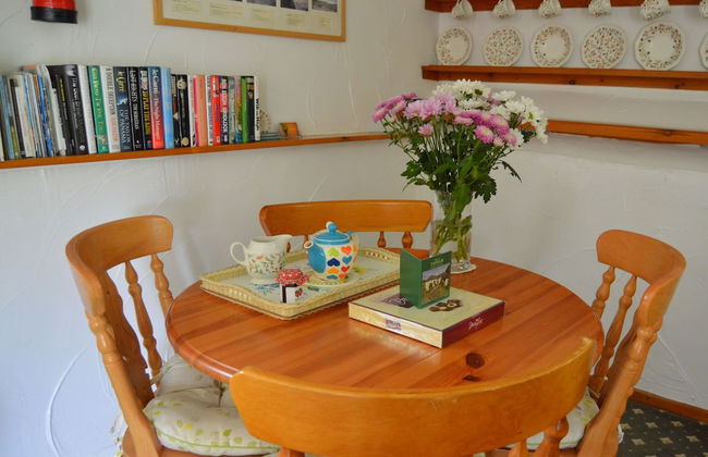 Windbury Cottage - Photo 3