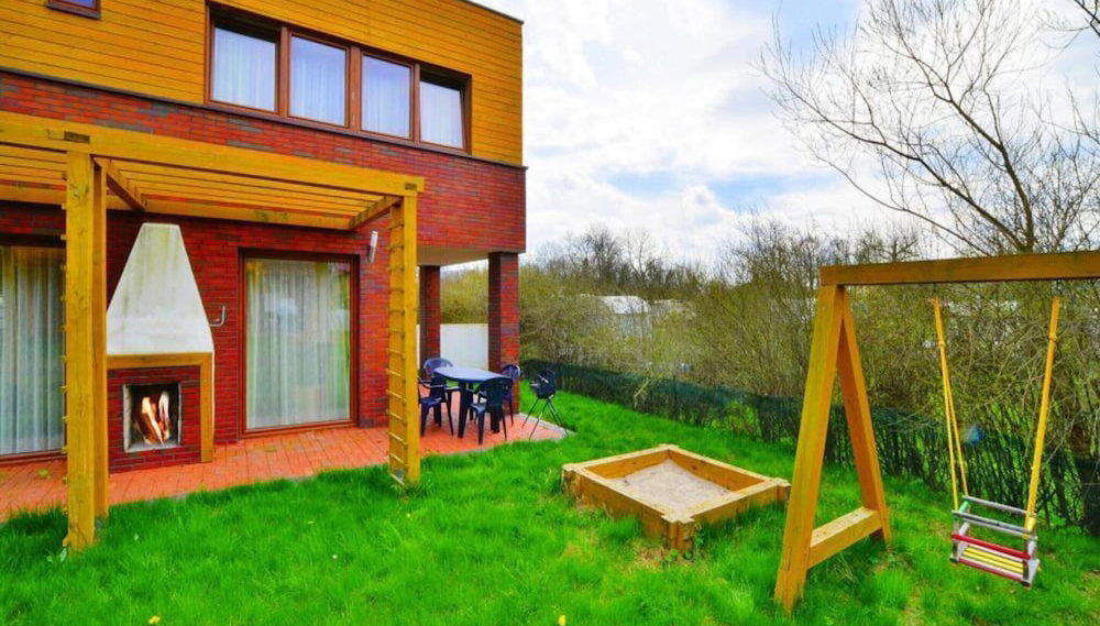 Spacious Holiday Home With Private Garden - Foto 1, Imagen principal