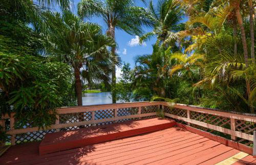 4BR Lakeview vacation home with 5beds, sleeps 10, Game Room, Mins to Sawgrass Mills - Foto 16