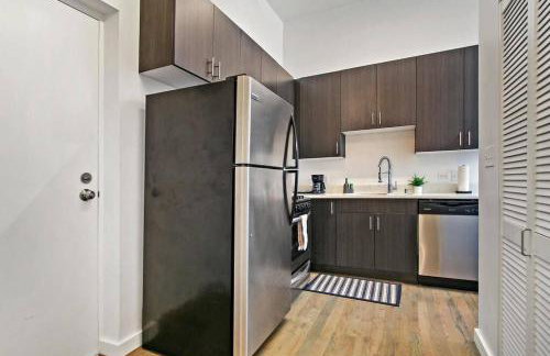 1BR Adorable Apt with In-unit Laundry - Lake 206 rep - Photo 10