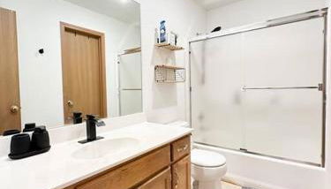 Cozy Weekend Home In Gardner - Photo 2