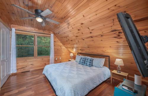 Spectacular Log Cabin Home 45 minutes to Asheville - Foto 11