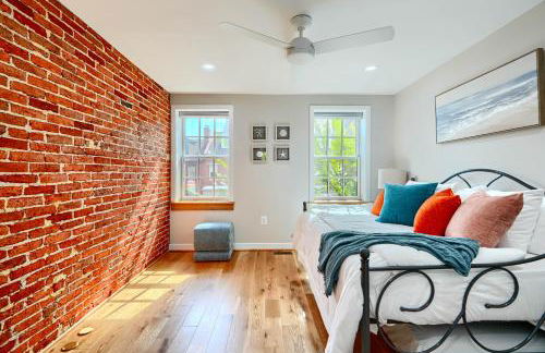 Cozy FedHill Gem plus Parking and Walk to Harbor and Stadiums - Foto 14