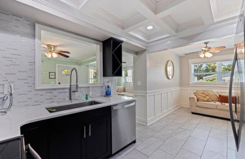 Stylish St Pete Vacation Home w/ Private Pool! - Photo 11