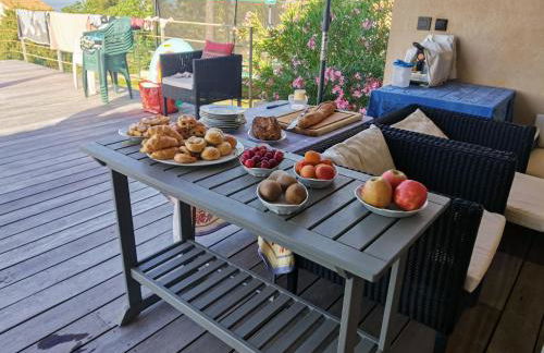 Villa La Voile au Vent - Sur les collines de la Cadière d'Azur - Villa spacieuse, 4 chambres, climatisée avec piscine à débordement, Vue mer et collines - Foto 27