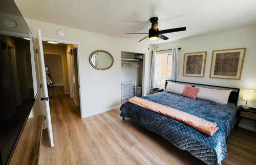 Free Chick-Fil-A & Starbucks! 502 Hideaway! - Foto 16