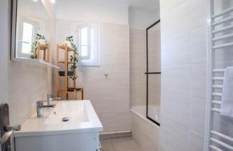 COSYFAMILY 1er étage Piscine -WIFI- NEUF-FAMILLE -15MIN PLAGE - TOP PROS SERVICESConciergerie - Foto 26