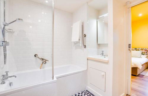 Charming Coach House Retreat Near Sherborne Abbey - Foto 30