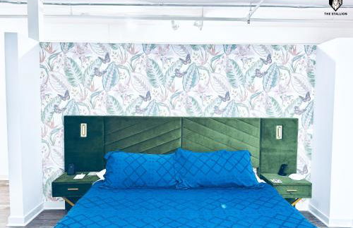 The Stallion #310 - Walk to Museums - Premium Loft with gated parking - Foto 16