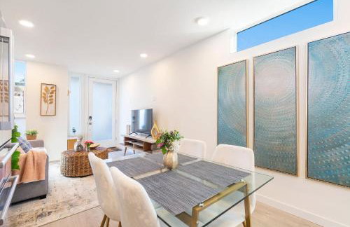 2BR 2BA Capitol Hill Cozy Haven- Rooftop - Foto 27