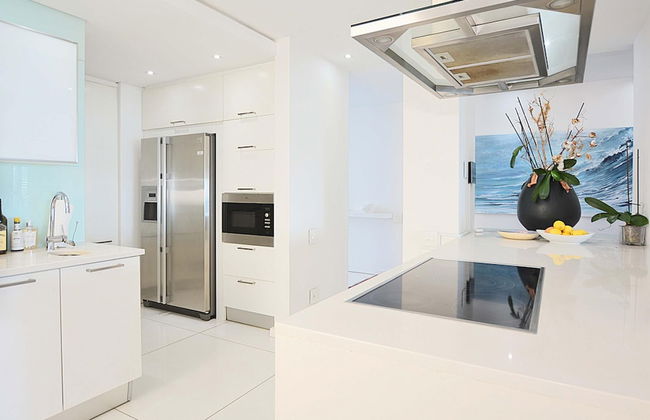 Villa Bleu Blanc in Camps Bay With Pool and Views - Foto 11