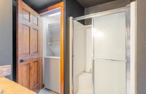 30 Miles to Yellowstone Hot Tub Game Room AC - Foto 20