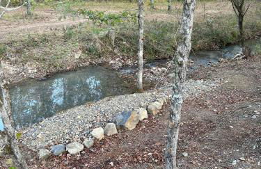 Livin on the Edge Cabin in Albert Pike, Beautiful! - Foto 33