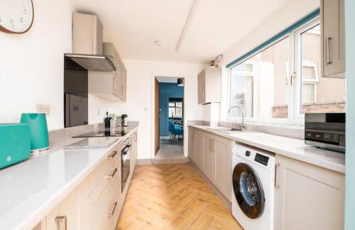 Luxury Property Ready for your stay! - Photo 5