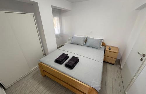 Sapphire Apartment , Beachfront Family Apartment for 4 with Private Garden, 1-Minute Walk to the Beach - Foto 5