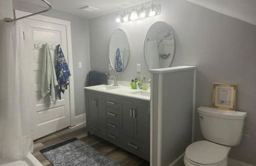 515Escape - Near downtown, private backyard, firepit, bbq, fun! - Foto 34