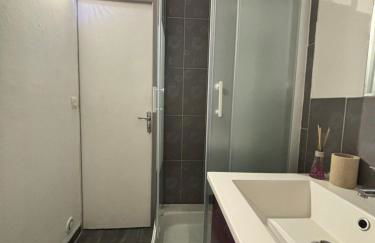 Proche centre - parking securisé - Foto 17