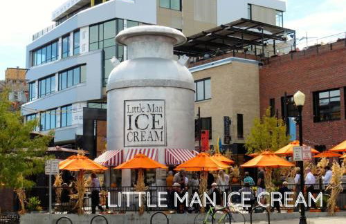 Central Denver Hangout with Huge Backyard - Foto 32