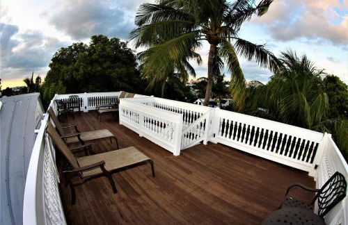 The Island Suite at KW Vacation - Photo 28